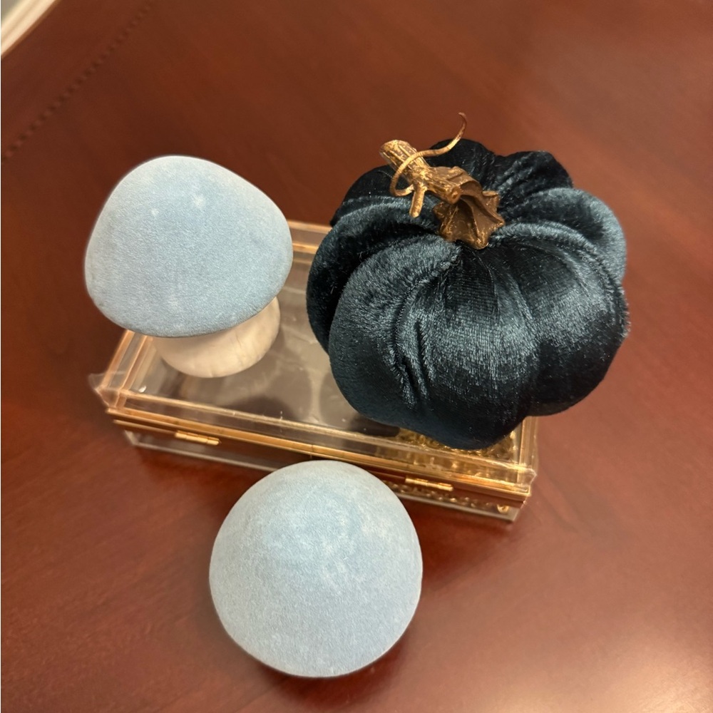 Blue and White Mushroom Decor - Picture 2 of 6